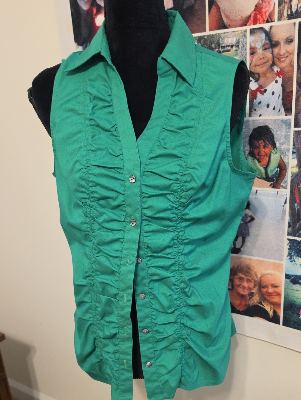 Ruched Sleeveless Button-Down Shirt - Green